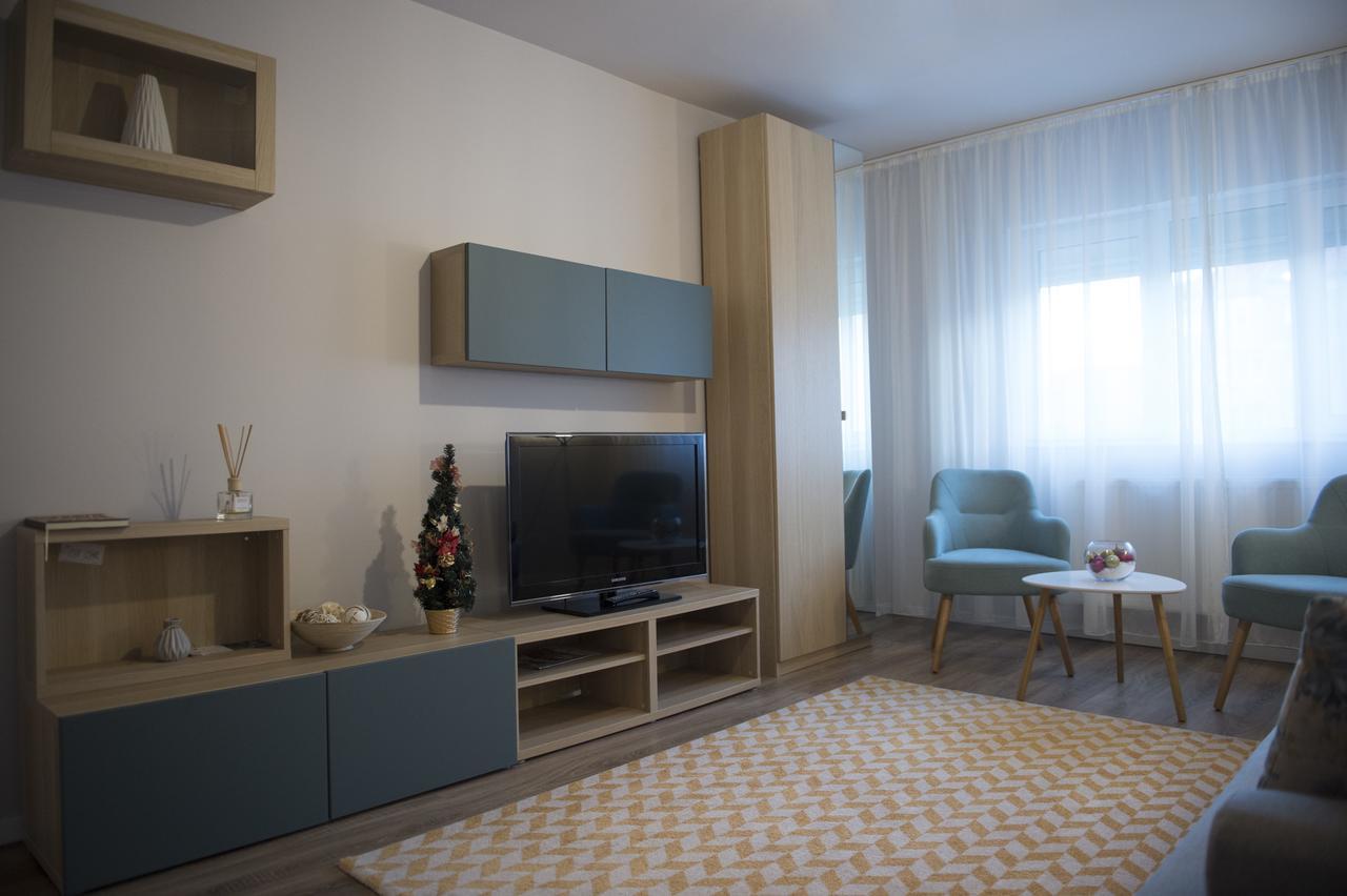 Smp Apartment 2 Timisoara Luaran gambar