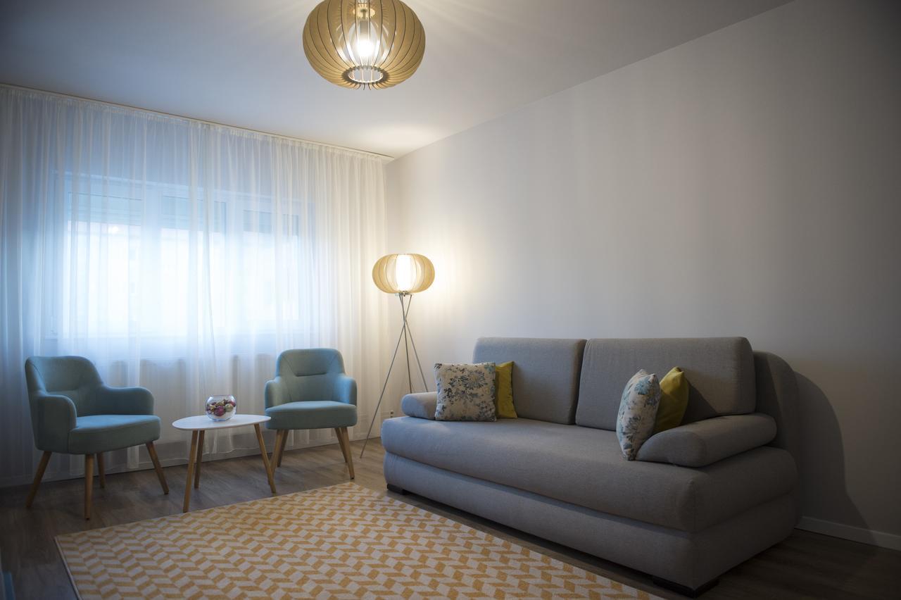 Smp Apartment 2 Timisoara Luaran gambar