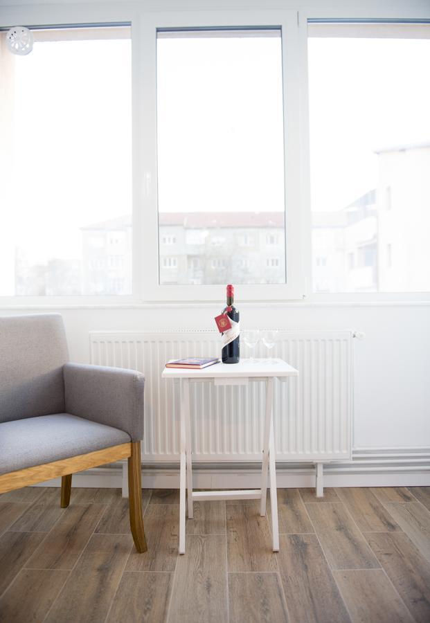Smp Apartment 2 Timisoara Luaran gambar