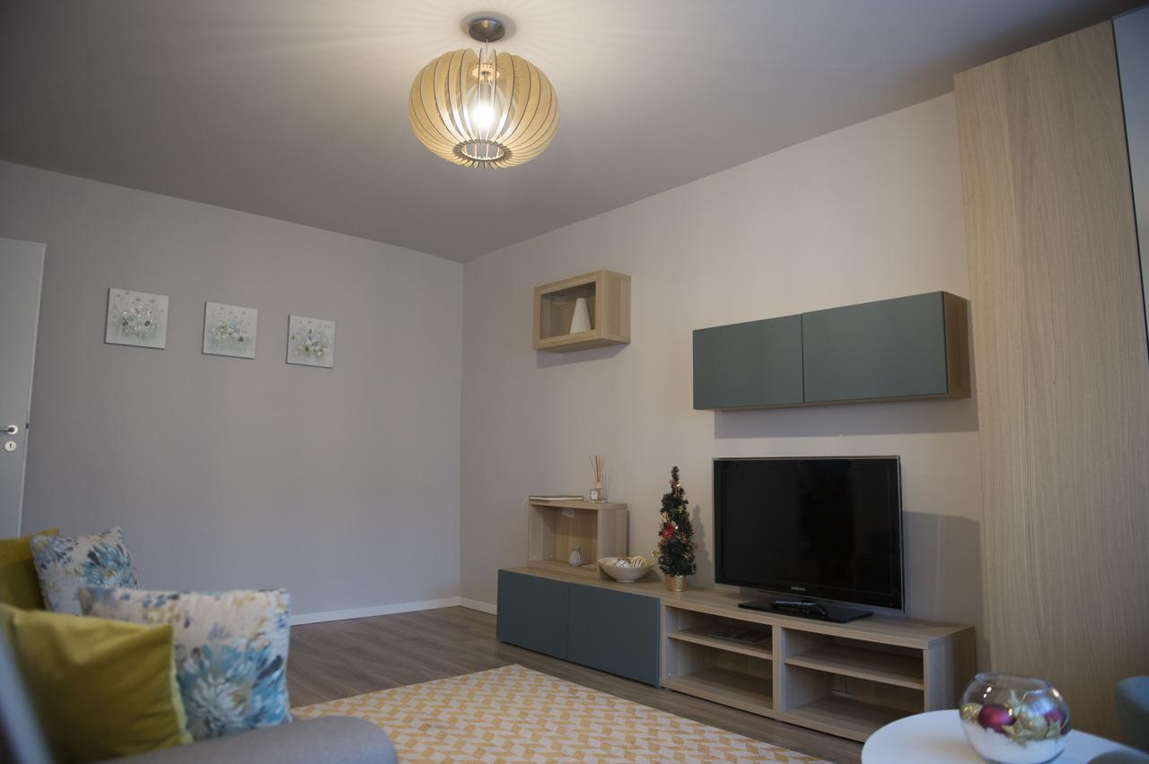 Smp Apartment 2 Timisoara Luaran gambar